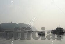 麻豆传媒女演员名字-尊重女性，守住底线，揭秘混杂在色情阴霾下的麻豆传媒女演员困境